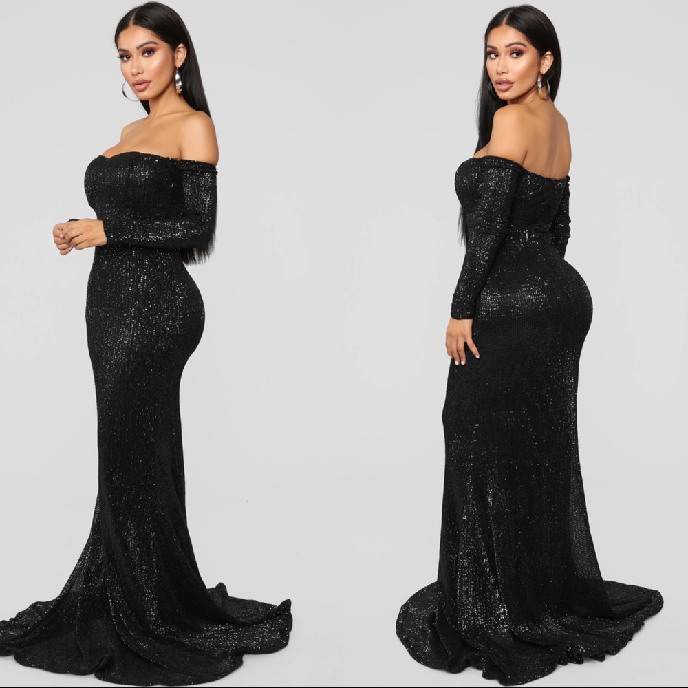 BLACK SEQUIN GOWN XS NWT